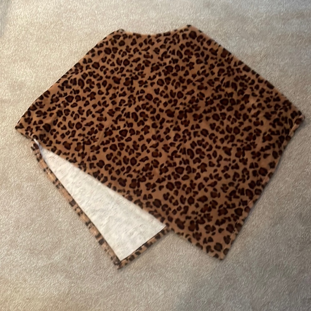 Cheetah poncho NWOT